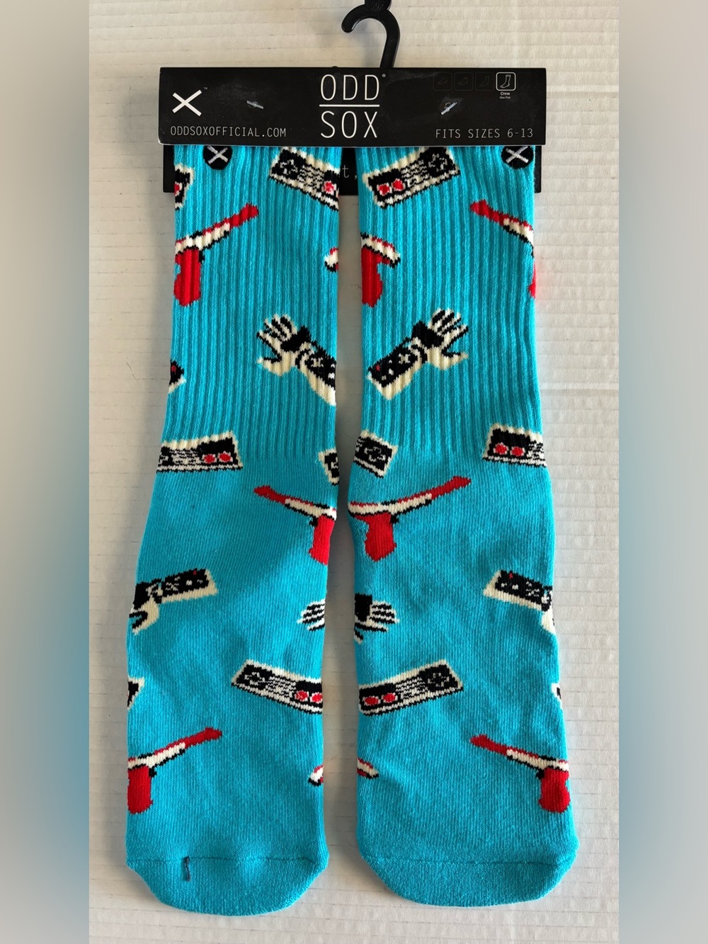 MENS ODD SOX NINTENDO RETRO GAMER TURQUOISE CREW SOCKS NWT Size 6-13